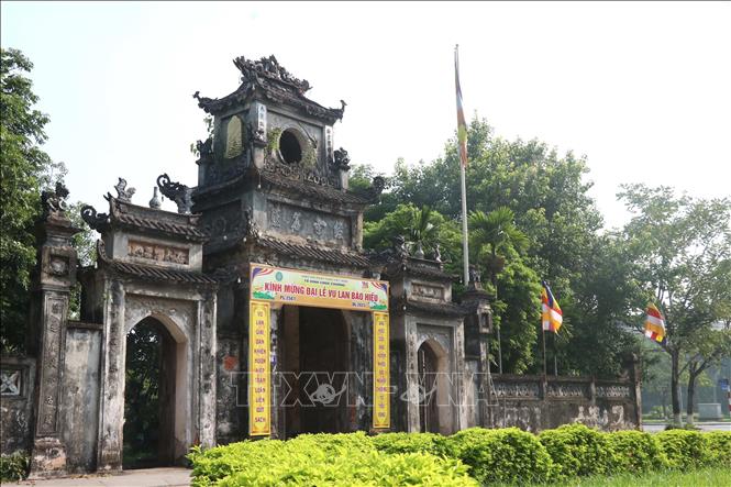 Chùa Chuông là một trong những di tích tiêu biểu nằm trong khu di tích Quốc gia đặc biệt Phố Hiến. Ảnh: Đinh Văn Nhiều - TTXVN