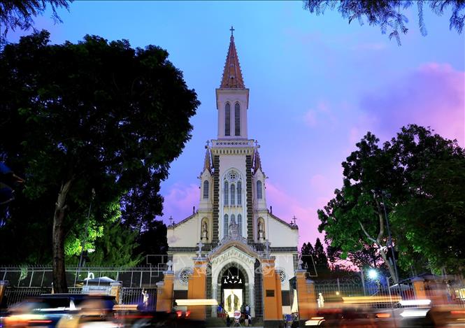 Huyen Sy Church is about 120 years old with Romanesque design elements. VNA Photo: Hồng Đạt