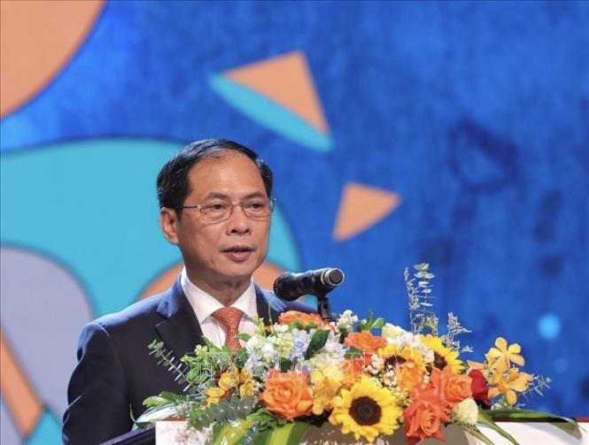 Bộ trưởng Bộ Ngoại giao Bùi Thanh Sơn phát biểu khai mạc. Ảnh: TTXVN phát