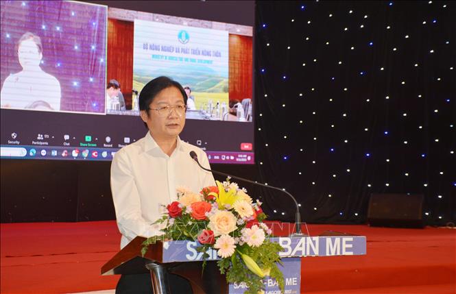 Giám đốc Sở Nông nghiệp và Phát triển nông thôn tỉnh Đắk Lắk Nguyễn Hoài Dương phát biểu chào mừng Diễn đàn. Ảnh: Hoài Thu – TTXVN.