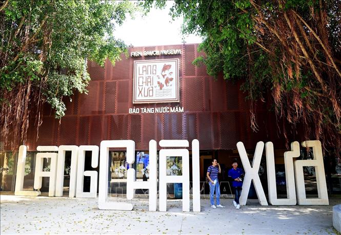Bảo tàng nước mắm Làng Chài Xưa tại phường Phú Hài, thành phố Phan Thiết, tỉnh Bình Thuận. Ảnh: Hồng Đạt - TTXVN
