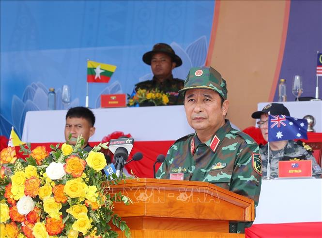 Sen. Lt. Gen. Phung Si Tan, Deputy Chief of the General Staff of the Vietnam People’s Army speaks at the opening ceremony. VNA Photo: Trọng Đức
