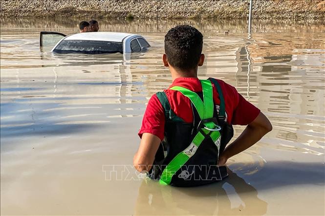 Ngập lụt sau bão Daniel tại thành phố miền Đông Derna, Libya ngày 14/9/2023. Ảnh: AFP/TTXVN