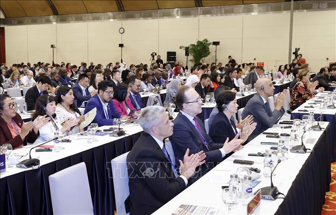 Delegates attend the closing ceremony. VNA Photo