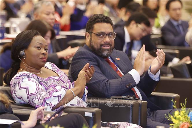 Delegates attend the closing ceremony. VNA Photo