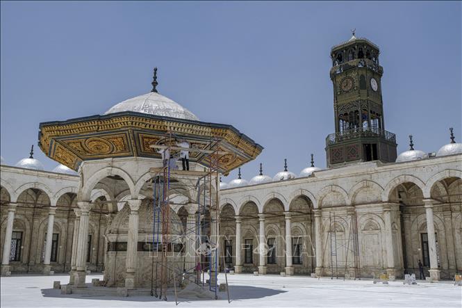 Nhà thờ Hồi giáo Mohamed Ali ở Cairo, Ai Cập trong quá trình trùng tu, ngày 26/5/2021. Ảnh: AFP/TTXVN