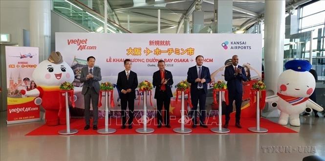 Hãng hàng không thế hệ mới Vietjet khai trương đường bay Thành phố Hồ Chí Minh - Osaka (Nhật Bản), góp phần thúc đẩy du lịch, giao thương và hội nhập giữa hai quốc gia và trong khu vực. Ảnh: TTXVN phát