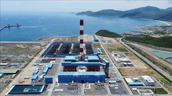 Nhà máy Nhiệt điện BOT Vân Phong 1. Ảnh: Huy Hùng - TTXVN