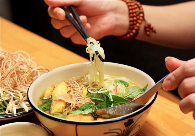 Bún cá Châu Đốc tại quán Bún cá Dì Huệ, 241 Lê Quang Định, quận Bình Thạnh, Thành phố Hồ Chí Minh. Ảnh: Hồng Đạt - TTXVN
