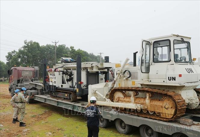 Cùng với Bệnh viện dã chiến cấp 2, Đội Công binh số 1 gồm 184 người là đội công binh đầu tiên của Việt Nam tham gia hoạt động gìn giữ hòa bình LHQ tại Phái bộ Gìn giữ hòa bình ở Abyei (Phái bộ UNISFA). Ảnh: Trọng Đức - TTXVN