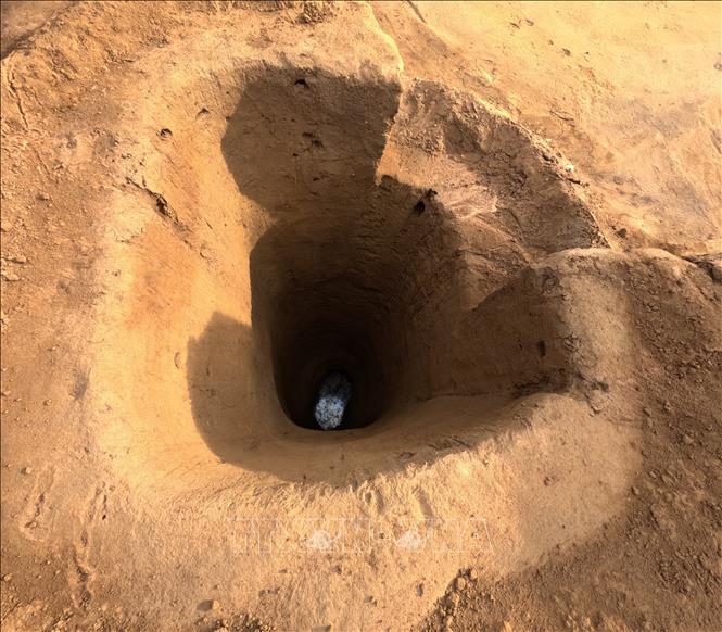 A water well found at the excavation site. VNA Photo: Huỳnh Sơn