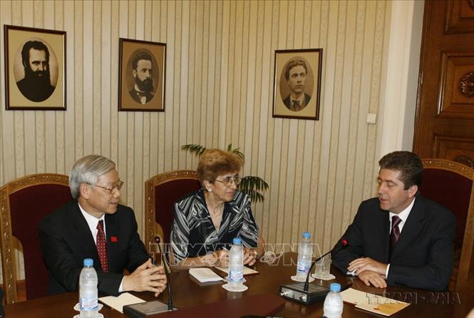 Tổng thống Georgi Parvnov tiếp Chủ tịch Quốc hội Nguyễn Phú Trọng thăm chính thức Bulgaria (Sofia, 23/6/2008). Ảnh: Trí Dũng - TTXVN