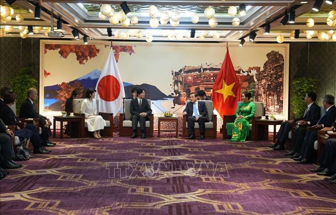 Japan's Crown Prince Akishino and Crown Princess Kiko pay a courtesy visit to Secretary of the Provincial Party Committee of Quang Nam Phan Viet Cuong. VNA Photo: Đoàn Hữu Trung 