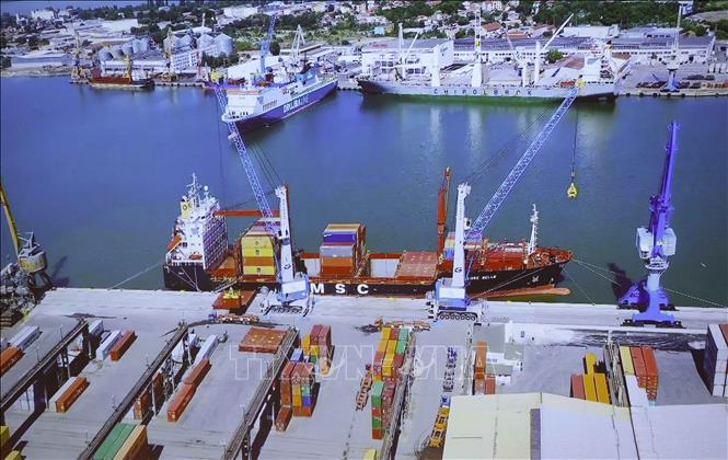 A view of the Port of Burgas. VNA Photo: Doãn Tấn