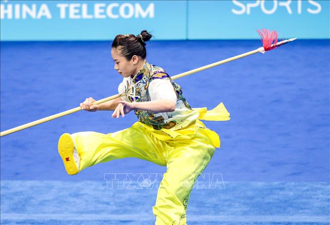Dương Thuý Vi ở bài thi Thương thuật. Ảnh: Hoàng Linh-TTXVN