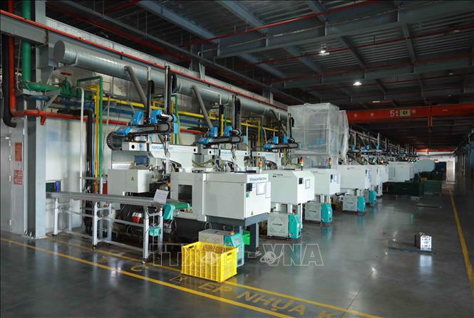 Công ty TNHH công nghệ điện tử Chee Yuen Việt Nam, 100% vốn Đài Loan sản xuất các loại sản phẩm nhựa và linh kiện điện tử ngành máy in, hiện đang hoạt động ở khu công nghiệp An Dương, huyện An Dương có. Ảnh: Vũ Sinh - TTXVN