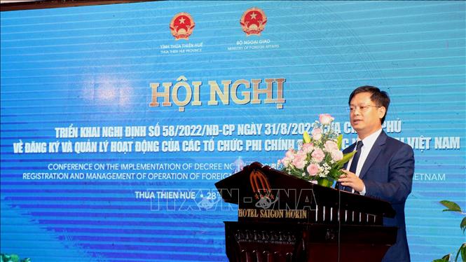 Phó Chủ tịch thường trực UBND tỉnh Thừa Thiên - Huế Nguyễn Thanh Bình phát biểu tại Hội nghị. Ảnh: Tường Vi - TTXVN. 