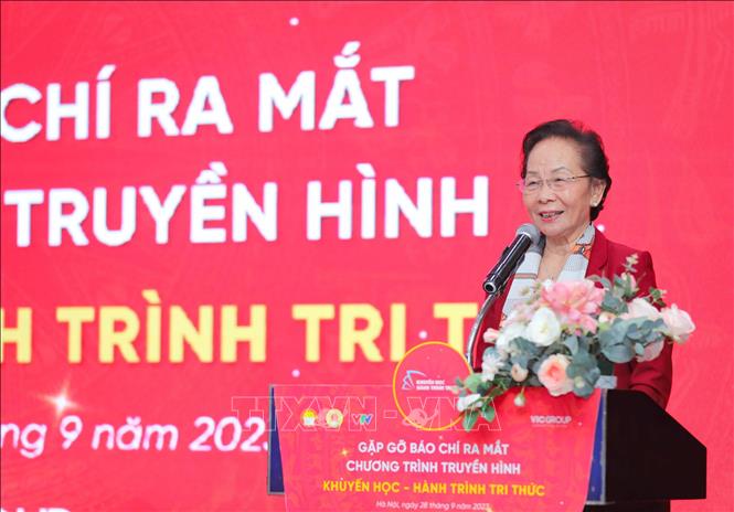 Nguyên Phó Chủ tịch nước Nguyễn Thị Doan, Chủ tịch Hội Khuyến học Việt Nam phát biểu. Ảnh: Thanh Tùng - TTXVN
