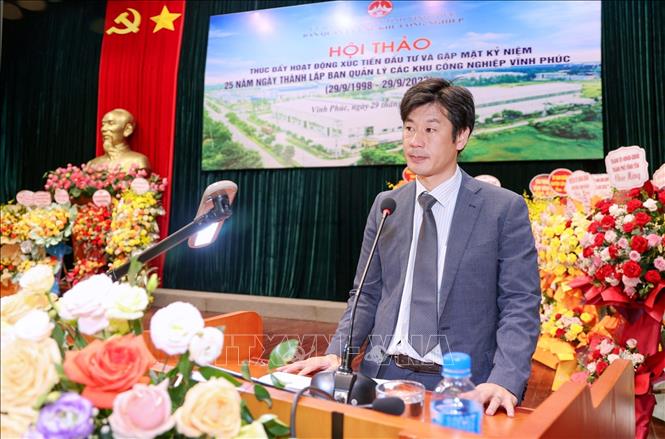 Tổng giám đốc Công ty TNHH Exedy Việt Nam Kazuki Hayashi, khu công nghiệp Khai Quang (Vĩnh Phúc) phát biểu. Ảnh: Hoàng Hùng – TTXVN