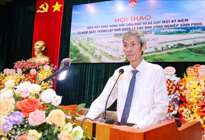 Trưởng Ban quản lý các KCN Vĩnh Phúc Hà Đình Nhã phát biểu. Ảnh: Hoàng Hùng – TTXVN