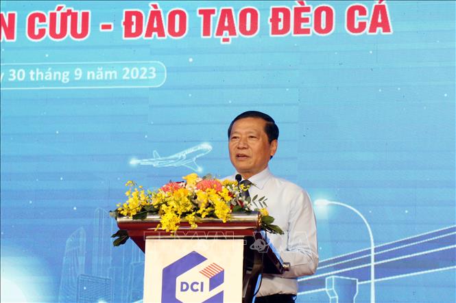 Phó Trưởng ban Thường trực Ban Tuyên giáo Trung ương Lại Xuân Môn phát biểu tại buổi công bố thành lập Viện Nghiên cứu - Đào tạo Đèo Cả (DCI). Ảnh: Tiến Lực – TTXVN