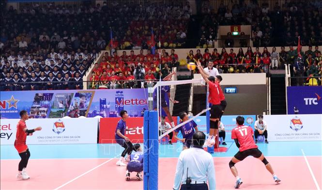 A match between Vietnam and Cambodia. VNA Photo: Xuân Khu