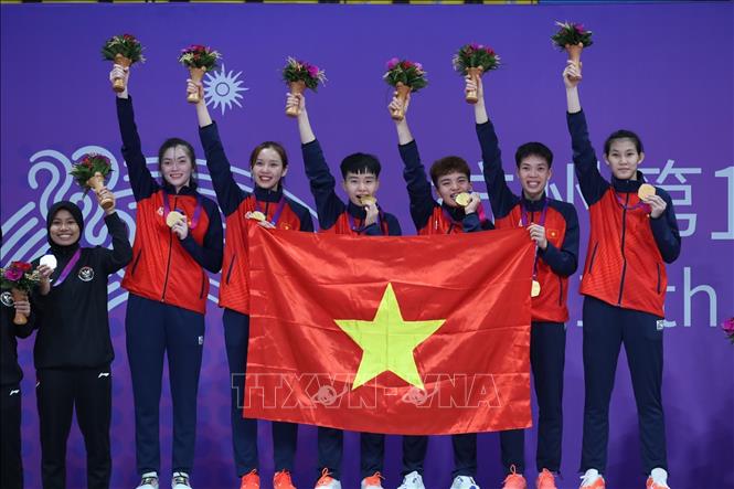 Vietnamese women's sepak takraw team wins the gold medal at ASIAD 19. VNA Photo: Hoàng Linh