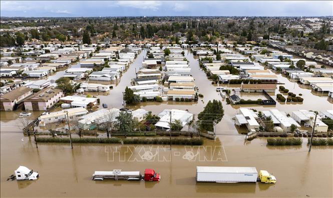 Ngập lụt do mưa lớn tại Merced, bang California, Mỹ ngày 10/1/2023. Ảnh: AFP/TTXVN
