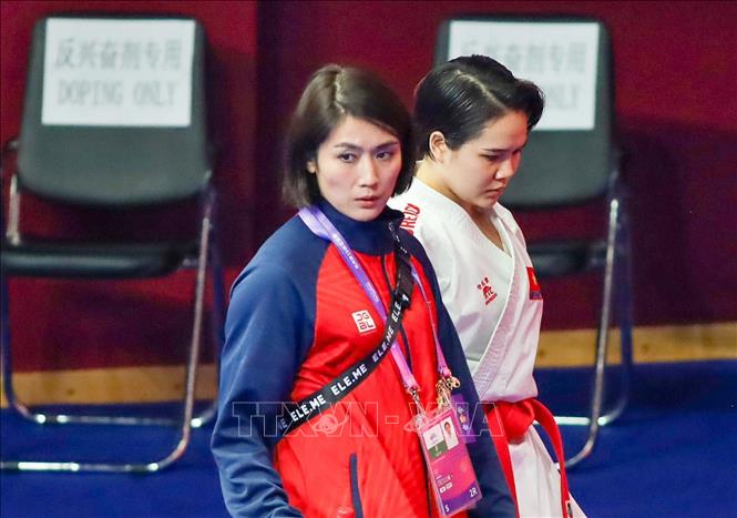HLV Nguyễn Hoàng Ngân dẫn dắt đội tuyển Karate Việt Nam thi đấu tại ASIAD 19 ở Hàng Châu (Trung Quốc), tháng 10/2023. Ảnh: TTXVN
