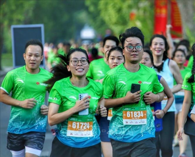 Runners join the VPBank international marathon 2023. VNA Photo: Tuấn Đức