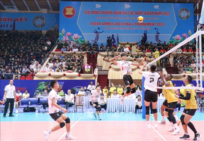 A view of the match between Vietnam and Thailand. VNA Photo: Xuân Khu