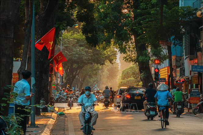 Mùa Thu ta sẽ gặp được những mảng màu rất thơ, rất tình và cũng rất đỗi đặc trưng Hà Nội. Ảnh: Phạm Tuấn Anh - TTXVN