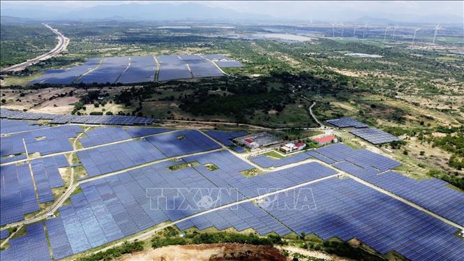Một dự án điện mặt trời tại huyện Thuận Nam (Ninh Thuận). Ảnh: Huy Hùng - TTXVN