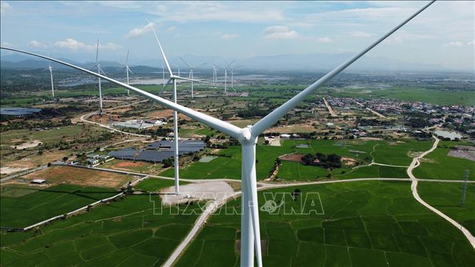 Một dự án điện gió tại xã Phước Hữu, huyện Ninh Phước (Ninh Thuận). Ảnh: Huy Hùng - TTXVN