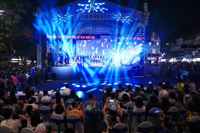 Quang cảnh buổi lễ. Ảnh: Hoàng Hiếu - TTXVN 