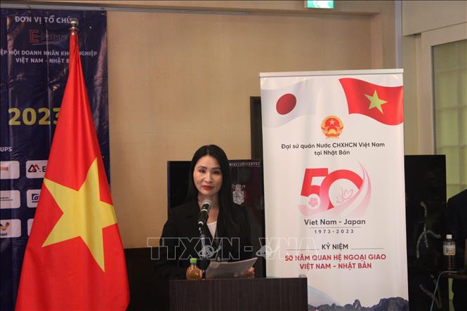 Bà Cấn Thanh Huyền, Chủ tịch E-Future phát biểu tại Diễn đàn. Ảnh: Phạm Tuân - pv TTXVN tại Nhật Bản