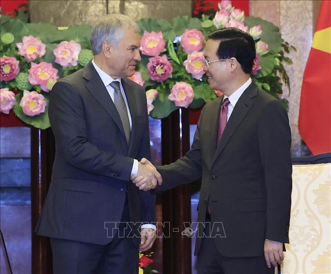 Chủ tịch nước Võ Văn Thưởng tiếp Chủ tịch Duma Quốc gia Nga Vyacheslav Viktorovich Volodin. Ảnh: Thống Nhất – TTXVN