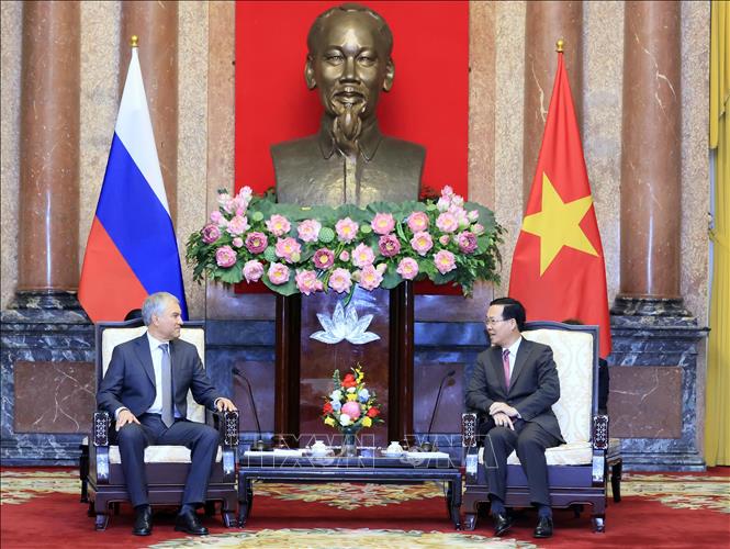 Chủ tịch nước Võ Văn Thưởng tiếp Chủ tịch Duma Quốc gia Nga Vyacheslav Viktorovich Volodin. Ảnh: Thống Nhất – TTXVN