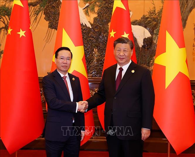 President Vo Van Thuong meets with General Secretary of the Communist Party of China Central Committee and President of China Xi Jinping in Beijing on October 20. VNA Photo: Thống Nhất