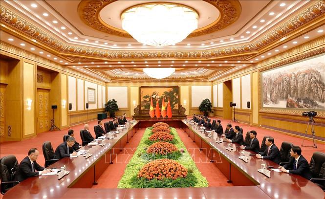 President Vo Van Thuong meets with General Secretary of the Communist Party of China Central Committee and President of China Xi Jinping in Beijing on October 20. VNA Photo: Thống Nhất