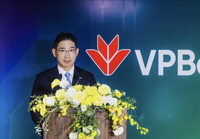 Ông Ngô Chí Dũng, Chủ tịch HĐQT VPBank phát biểu tại sự kiện. Ảnh: Trần Việt - TTXVN 