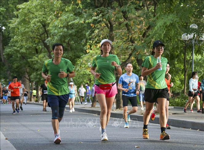 Các VĐV tham gia giải chạy. Ảnh: Tuấn Đức - TTXVN