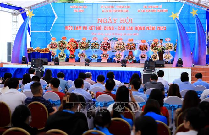 Quang cảnh ngày hội việc làm ở tỉnh Thái Bình. Ảnh: Thế Duyệt - TTXVN