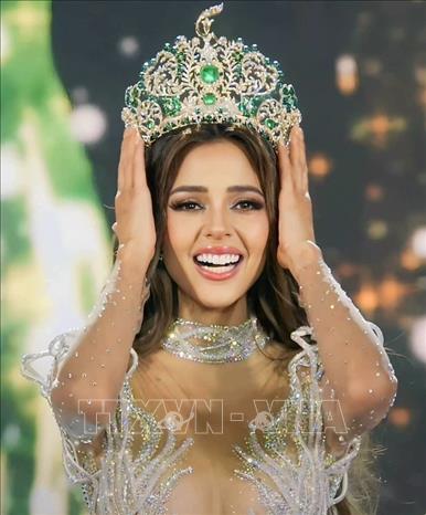 Tân Miss Grand International 2023 vui mừng trong giây phút đăng quang. Ảnh: TTXVN phát