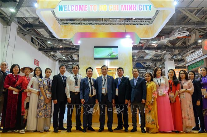 Quảng bá du lịch Việt Nam -TP. Hồ Chí Minh tại Hội chợ du lịch quốc tế ITB Asia tại Singapore. Ảnh: Lê Dương-P/v TTXVN tại Singapore