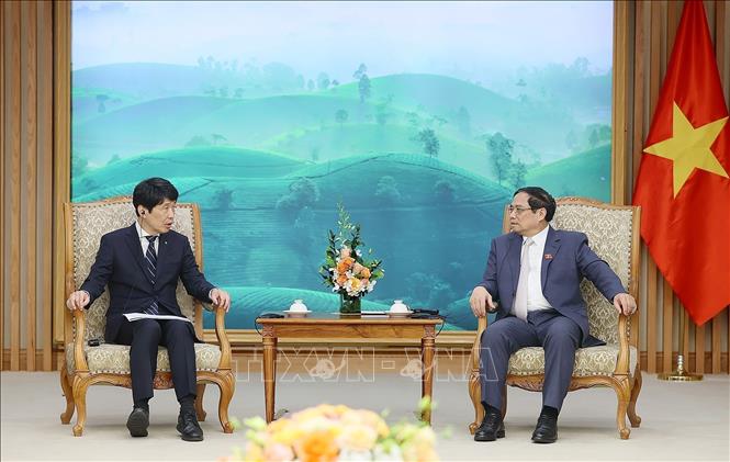 Prime Minister Pham Minh Chinh receives Governor of Japan’s Gunma prefecture Yamamoto Ichita. VNA Photo: Dương Giang