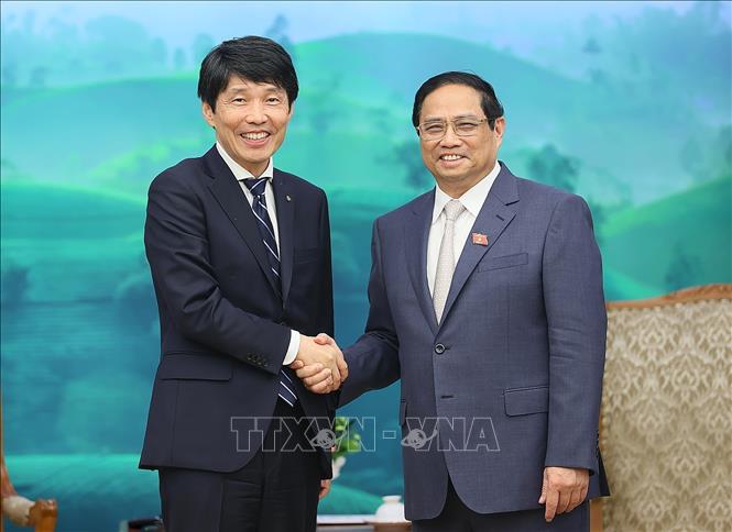 Prime Minister Pham Minh Chinh receives Governor of Japan’s Gunma prefecture Yamamoto Ichita. VNA Photo: Dương Giang