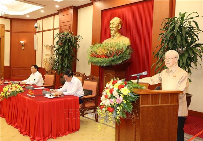 Tổng Bí thư Nguyễn Phú Trọng nói chuyện với các đại biểu dự buổi gặp mặt. Ảnh: Trí Dũng –TTXVN