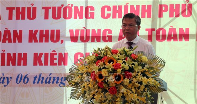 Phó Chủ tịch UBND tỉnh Kiên Giang Nguyễn Lưu Trung phát biểu tại Lễ công bố. Ảnh: Lê Sen - TTXVN
