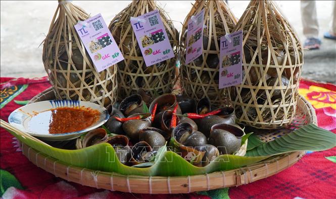 Sản phẩm ốc gác bếp. Ảnh: Nhựt An - TTXVN